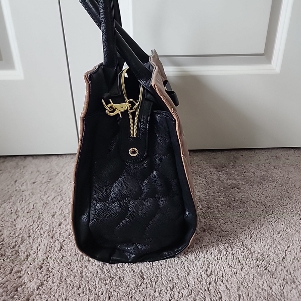 Betsey Johnson Black And Brown Lg Purse - Picture 4 of 14